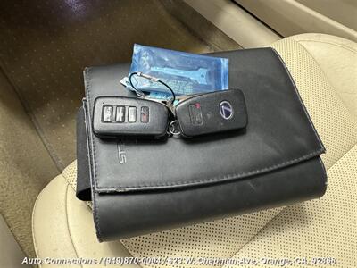 2013 Lexus ES 300h   - Photo 31 - Orange, CA 92868
