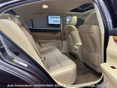 2013 Lexus ES 300h   - Photo 8 - Orange, CA 92868