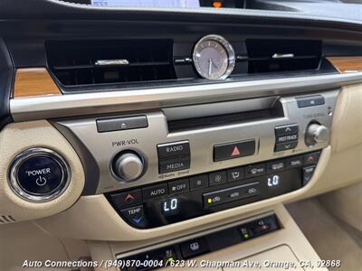 2013 Lexus ES 300h   - Photo 19 - Orange, CA 92868