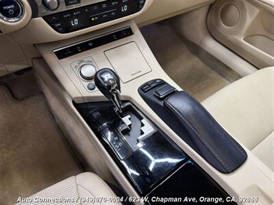 2013 Lexus ES 300h   - Photo 14 - Orange, CA 92868