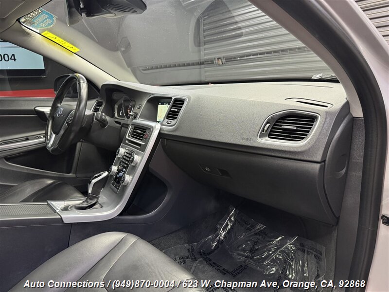 2017 Volvo S60 T5 Inscription photo 8