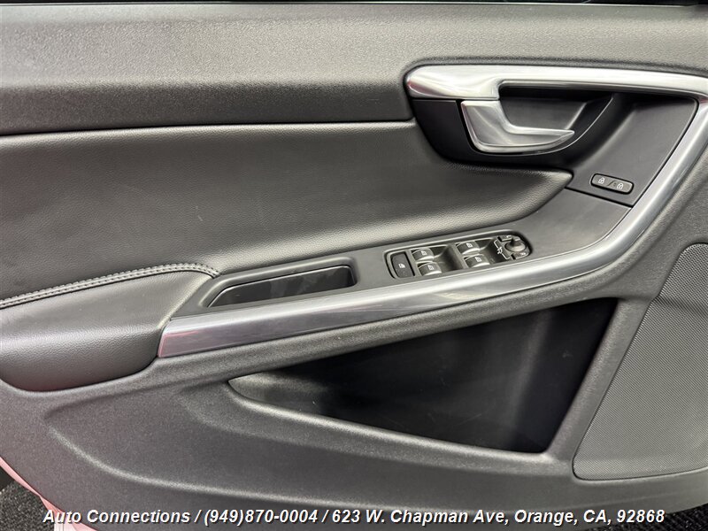 2017 Volvo S60 T5 Inscription photo 23