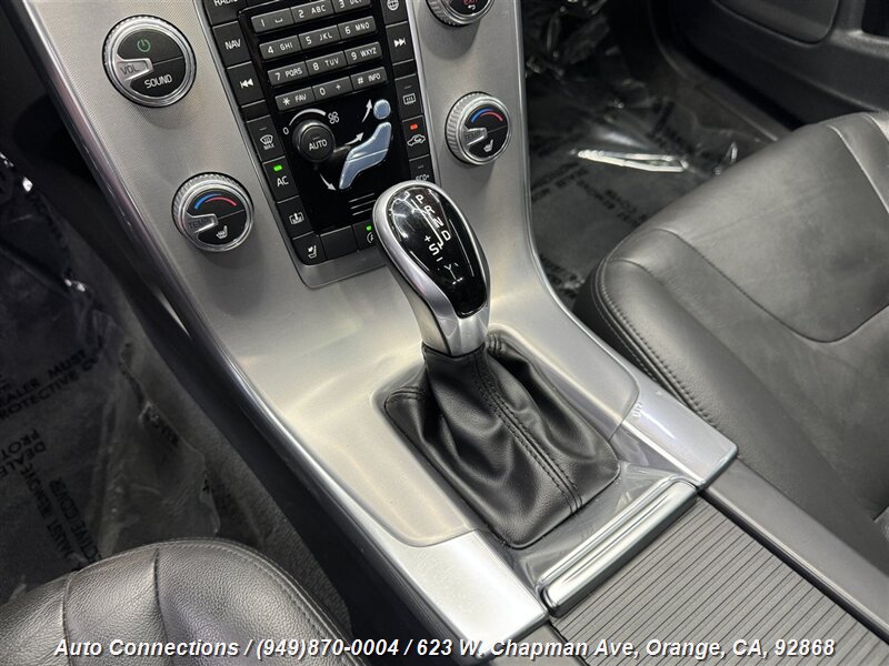 2017 Volvo S60 T5 Inscription photo 12