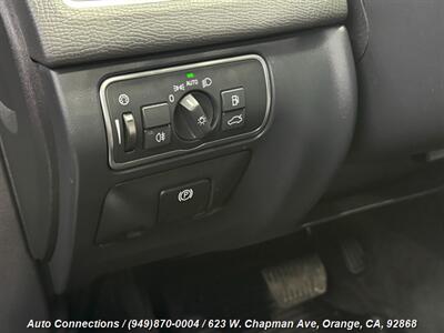 2016 Volvo XC60 T5 Drive-E Premier   - Photo 22 - Orange, CA 92868
