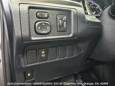 2014 Lexus CT 200h   - Photo 21 - Orange, CA 92868