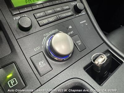 2014 Lexus CT 200h   - Photo 16 - Orange, CA 92868