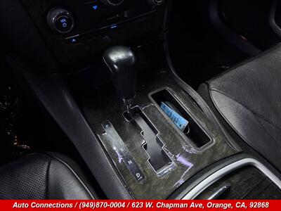 2014 Chrysler 300C - Photo 12 - Orange, CA 92868