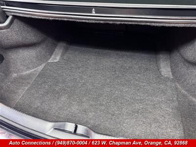 2014 Chrysler 300C - Photo 24 - Orange, CA 92868