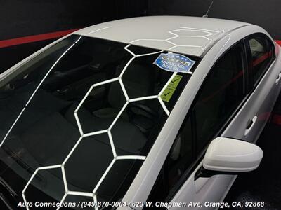 2015 Honda Civic Hybrid   - Photo 25 - Orange, CA 92868