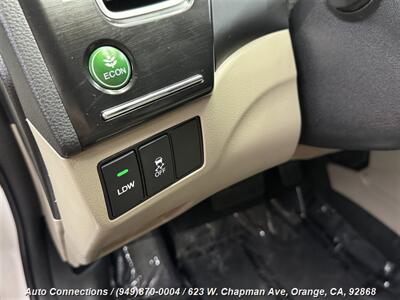 2015 Honda Civic Hybrid   - Photo 20 - Orange, CA 92868