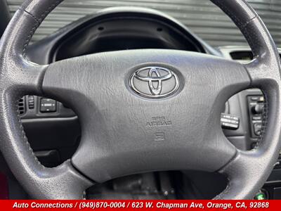 2002 Toyota Camry SLE V6   - Photo 18 - Orange, CA 92868
