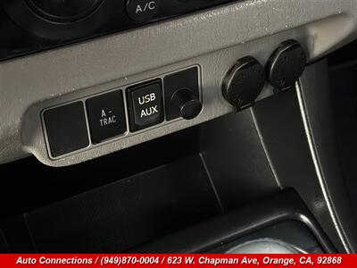 2015 Toyota Tacoma V6   - Photo 15 - Orange, CA 92868