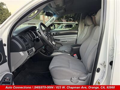 2015 Toyota Tacoma V6   - Photo 6 - Orange, CA 92868