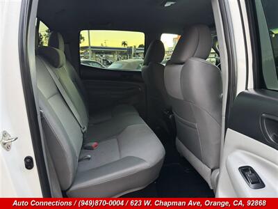 2015 Toyota Tacoma V6   - Photo 8 - Orange, CA 92868