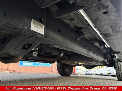 2015 Toyota Tacoma V6   - Photo 32 - Orange, CA 92868