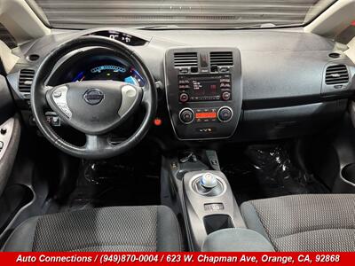 2014 Nissan LEAF S   - Photo 12 - Orange, CA 92868