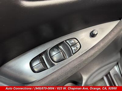 2014 Nissan LEAF S   - Photo 23 - Orange, CA 92868