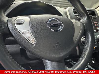 2014 Nissan LEAF S   - Photo 13 - Orange, CA 92868