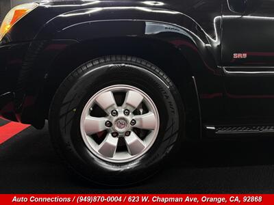 2007 Toyota 4Runner SR5   - Photo 30 - Orange, CA 92868