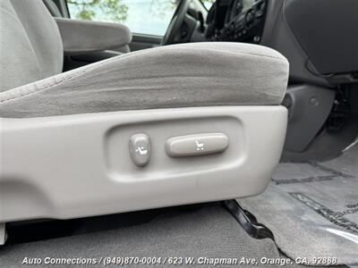 2006 Toyota Sequoia SR5   - Photo 27 - Orange, CA 92868