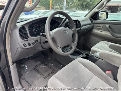 2006 Toyota Sequoia SR5   - Photo 13 - Orange, CA 92868