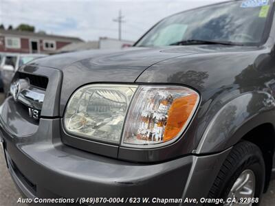 2006 Toyota Sequoia SR5   - Photo 37 - Orange, CA 92868