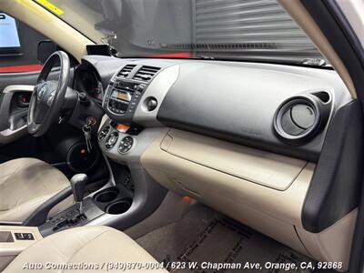 2007 Toyota RAV4 Limited   - Photo 10 - Orange, CA 92868