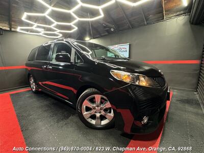 2013 Toyota Sienna SE 8-Passenger   - Photo 1 - Orange, CA 92868