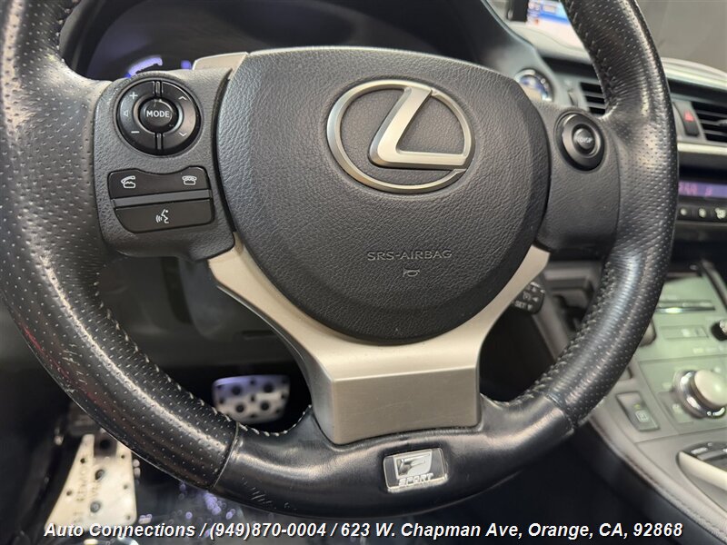 2015 Lexus CT Base photo 12