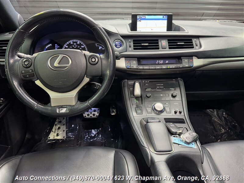 2015 Lexus CT Base photo 11