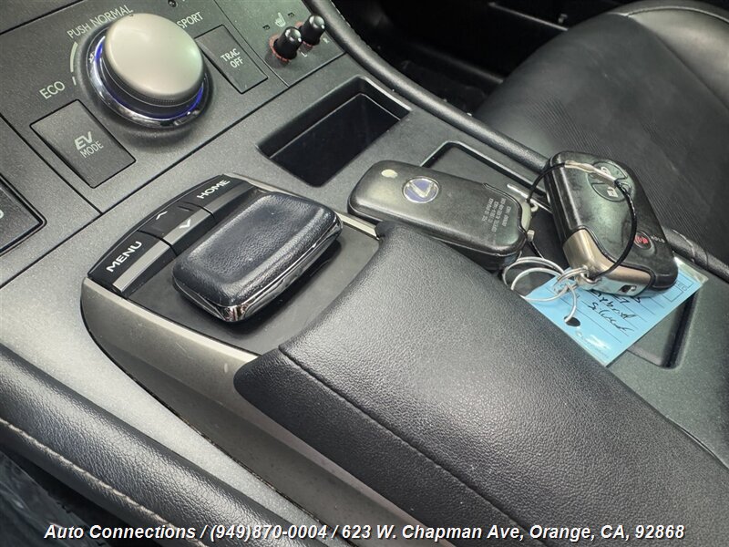 2015 Lexus CT Base photo 17