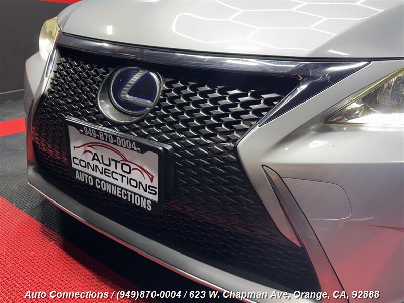 2015 Lexus CT Base photo 38