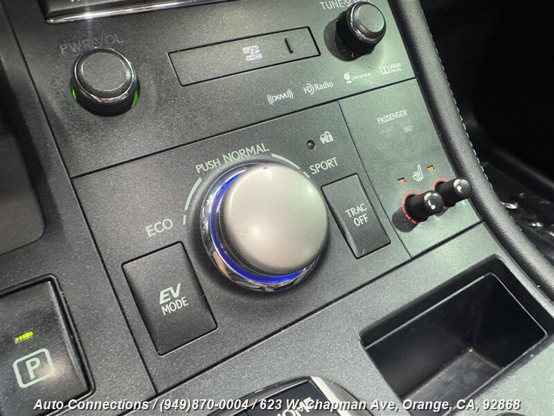 2015 Lexus CT Base photo 19