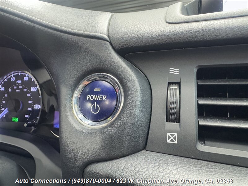 2015 Lexus CT Base photo 23