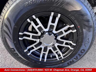 2006 Toyota Tacoma PreRunner V6   - Photo 31 - Orange, CA 92868