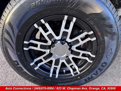 2006 Toyota Tacoma PreRunner V6   - Photo 31 - Orange, CA 92868