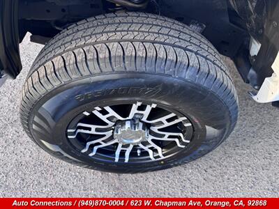 2006 Toyota Tacoma PreRunner V6   - Photo 32 - Orange, CA 92868