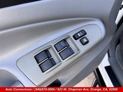 2006 Toyota Tacoma PreRunner V6   - Photo 18 - Orange, CA 92868