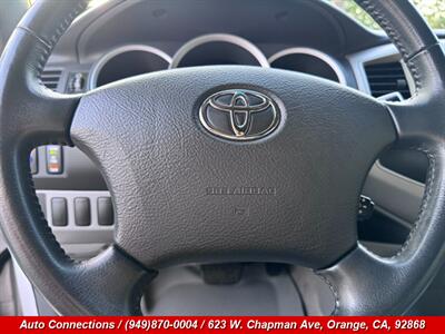 2006 Toyota Tacoma PreRunner V6   - Photo 13 - Orange, CA 92868
