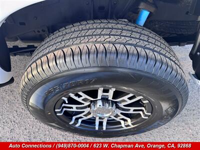 2006 Toyota Tacoma PreRunner V6   - Photo 33 - Orange, CA 92868