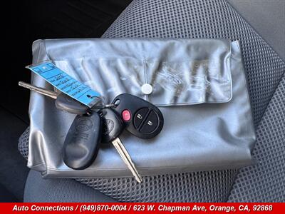 2006 Toyota Tacoma PreRunner V6   - Photo 19 - Orange, CA 92868