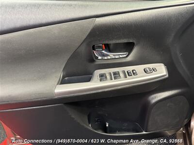 2016 Toyota Prius v Three   - Photo 22 - Orange, CA 92868