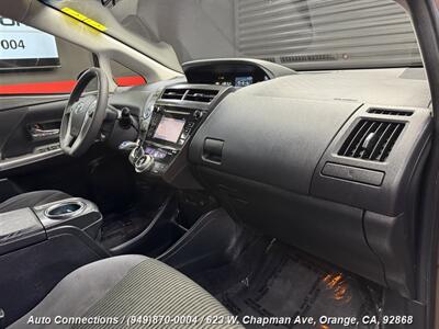 2016 Toyota Prius v Three   - Photo 10 - Orange, CA 92868
