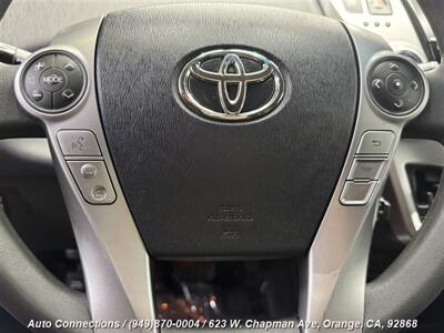 2016 Toyota Prius v Three   - Photo 13 - Orange, CA 92868