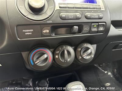 2008 Honda Fit Sport   - Photo 17 - Orange, CA 92868