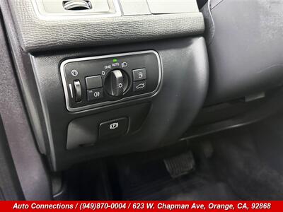 2017 Volvo XC60 T5 Inscription - Photo 23 - Orange, CA 92868