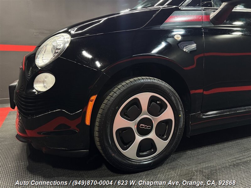 2014 FIAT 500e Battery Electric photo 29