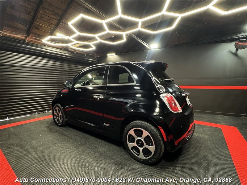 2014 FIAT 500e Battery Electric photo 4