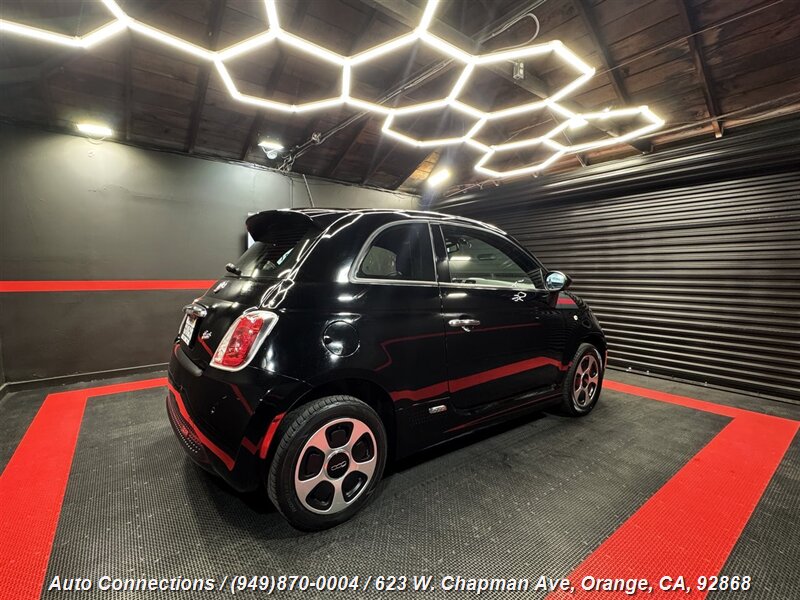 2014 FIAT 500e Battery Electric photo 3