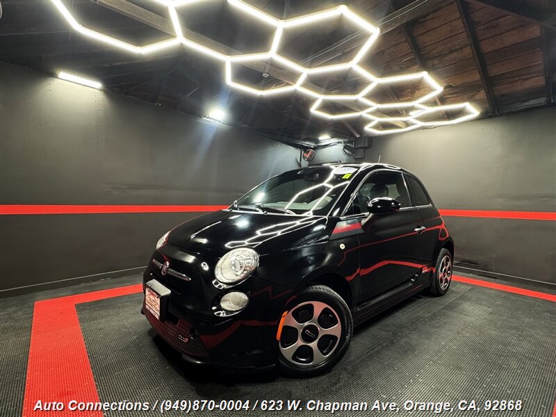 2014 FIAT 500e Battery Electric photo 2